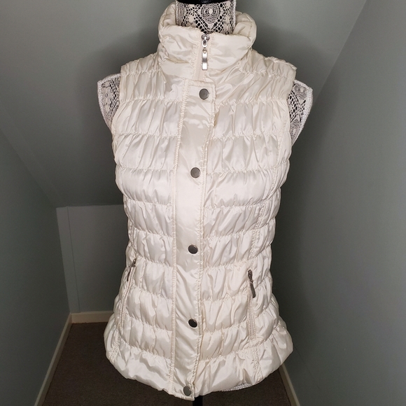 Jessica - fall vest - Picture 1 of 3